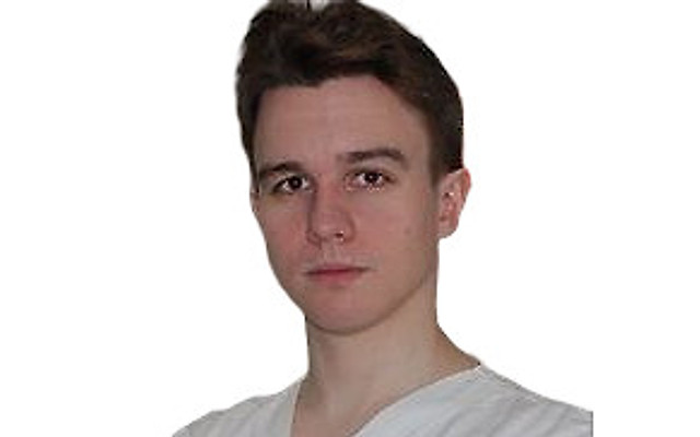 Селезнёв Артём Леонидович